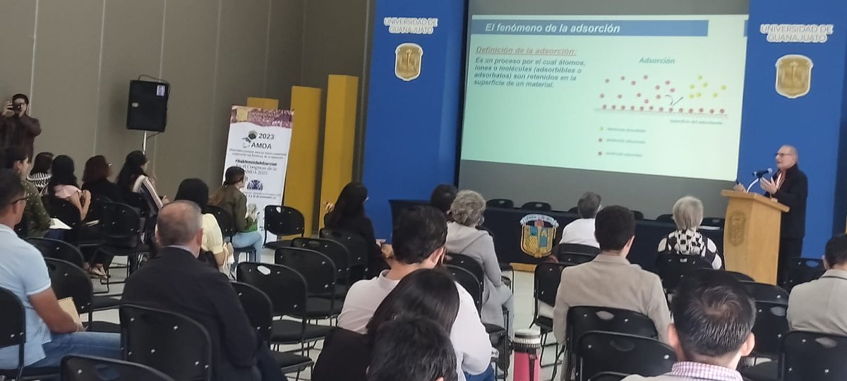 nano_mexico's tweet image. Charla "#Adsorción: física, química y adsorción-separación son técnicas importantes para la #caracterización de sólidos”, impartida por el Dr. Simon Yunes, de #Micromeritics, durante el #Congreso de Adsorción de la #AMDA 2023.
¡Te esperamos mañana!
#Nanociencias #Guanajuato