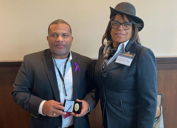 samaritanny's tweet image. At the Veterans Summit, our Ed Thompson Veterans Program Director Roger Walker presented the &quot;#MissingManTable&quot; and AVP of Residential Treatment Deirdre Rice-Reese delivered commemorative recovery coins to @alancmack2015  and @NYSOASAS Veteran Affairs Liaison Kristopher Moses.