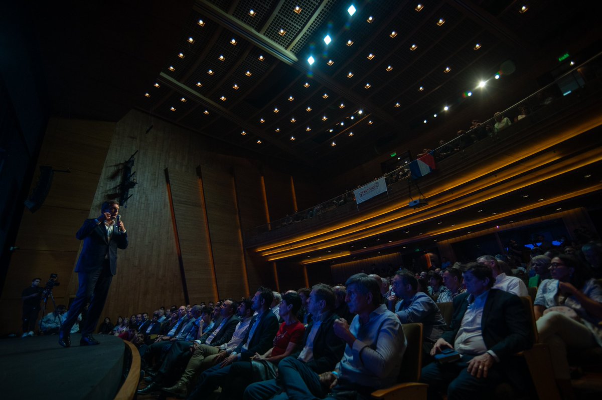 Los ministros Sergio Massa y Matías Lammens expusieron el Plan integral de promoción y desarrollo del #TurismoInternacional, en un acto realizado en #Posadas junto al gobernador de #Misiones, Oscar Herrera Ahuad. 🛬🇦🇷

👉 bit.ly/Plan-Integral-…