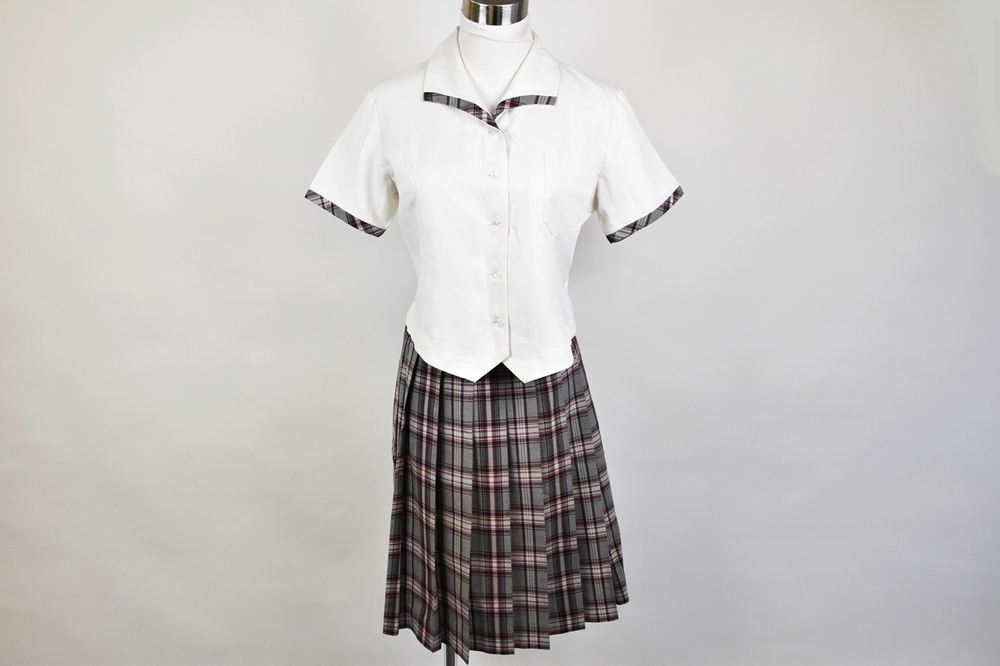 制服市場【公式】オークション・出品代行・買取 على X: 制服市場【公式】オークション・出品代行・買取 على X: