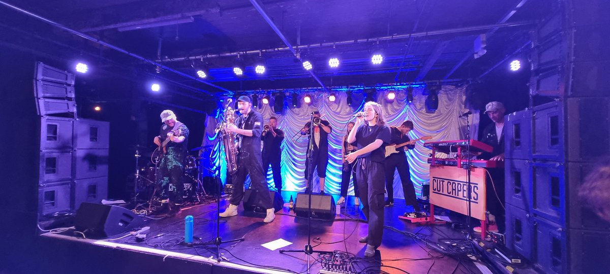 Amazing energy and fantastic tuneage from <a href="/CutCapers/">Cut Capers</a> <a href="/OldWoollen/">The Old Woollen</a> tonight. Finally got to see this incredible band! Catch them if you can!