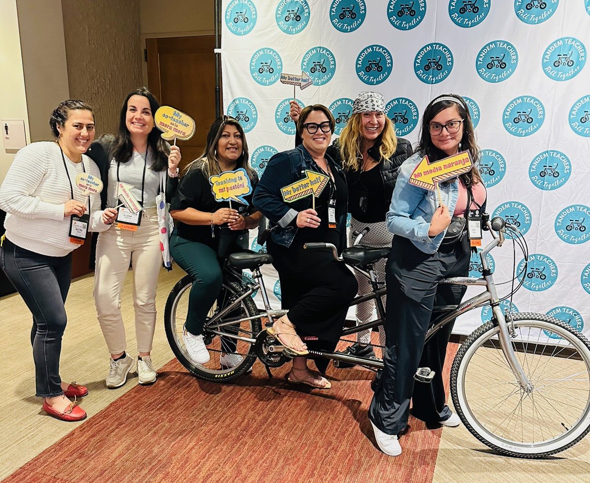 Nixon Teachers are representing Dual Language schools in <a href="/ChiPubSchools/">CPS - Chicago Public Schools</a> at #LaCosecha2023 <a href="/DLeNM/">DLeNM</a> !