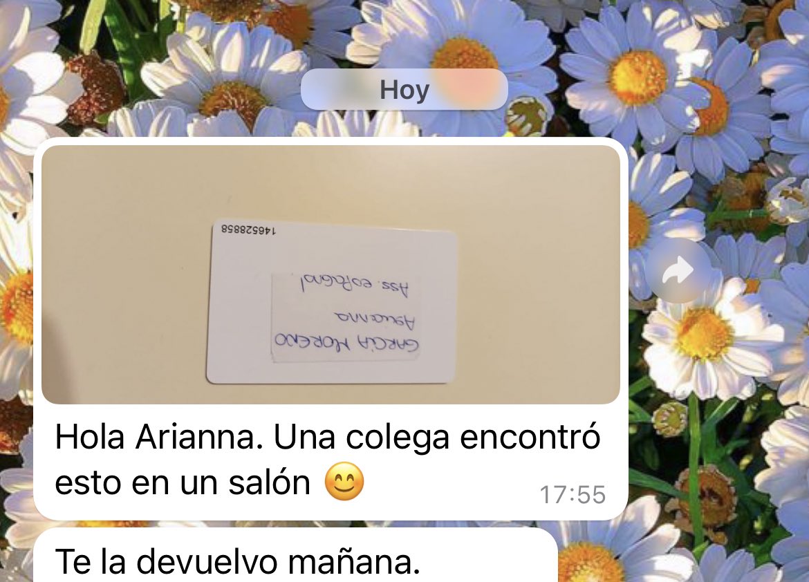 ariannaGGM's tweet photo. Found it!! ✨🤗 y de paso un recordatoria en que aula para que no pase lo de la otra vez. La red de apoyo entre compañeros de trabajo marca mucho la diferencia. https://t.co/kLQFERMaTl