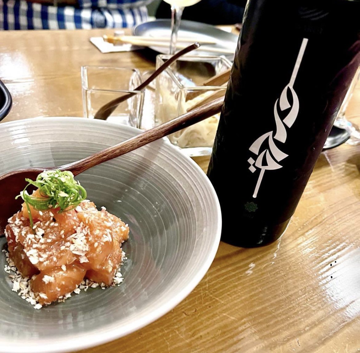 domainewardy's tweet photo. The perfect match to the best Japanese in the country @usubasushibar
#domainewardy #wine #whitewine #wineandfood #foodandwinepairing #usuba #usubasushi #veganwine #sustainable #awardwinning #lebanesewine #lebanesewineries #winesoflebanon #japanesefood #lebanon #drinkresponsibly https://t.co/orA02b7w3O
