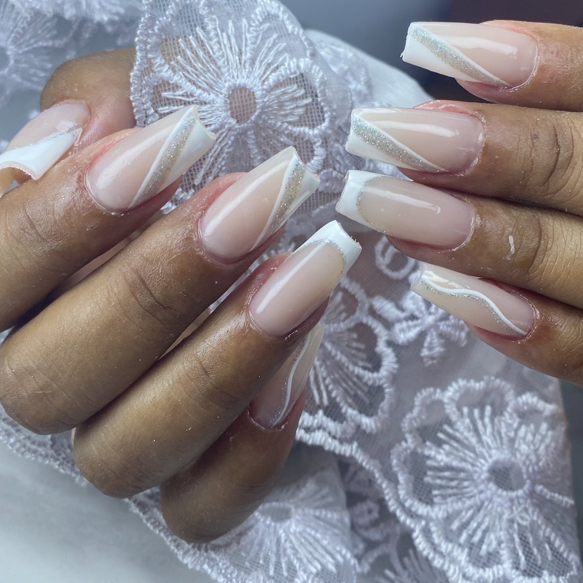 Colocação de acrigel 🤍

#gelnagips #acrigel #gelnails #gel #acabamentos #lixamentotecnico #regiaodoslagos #riodejaneiro #riosdasostras 
#alongamento #alongamentodeunhas #nails #nailart #unhaslindas #unhabrasil