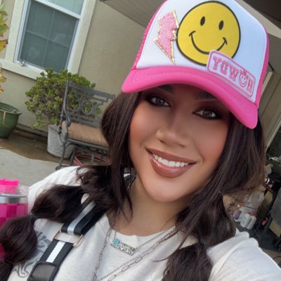 monast18's tweet photo. #NewProfilePic https://t.co/pbFIUjkeac