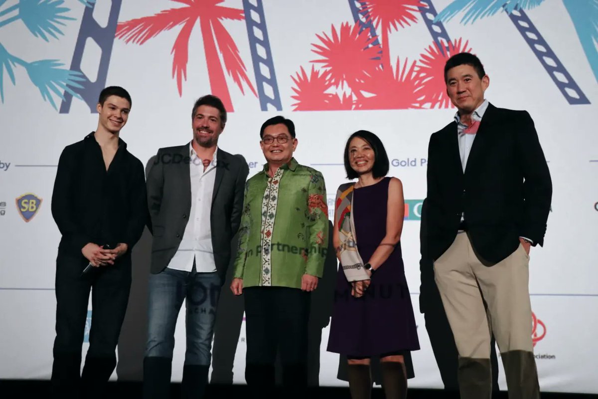 France in Singapore tweet media