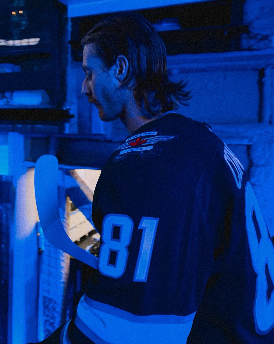 NHLJets's tweet photo. They couldn’t handle the cold 🧊 https://t.co/5YGslnCP0L