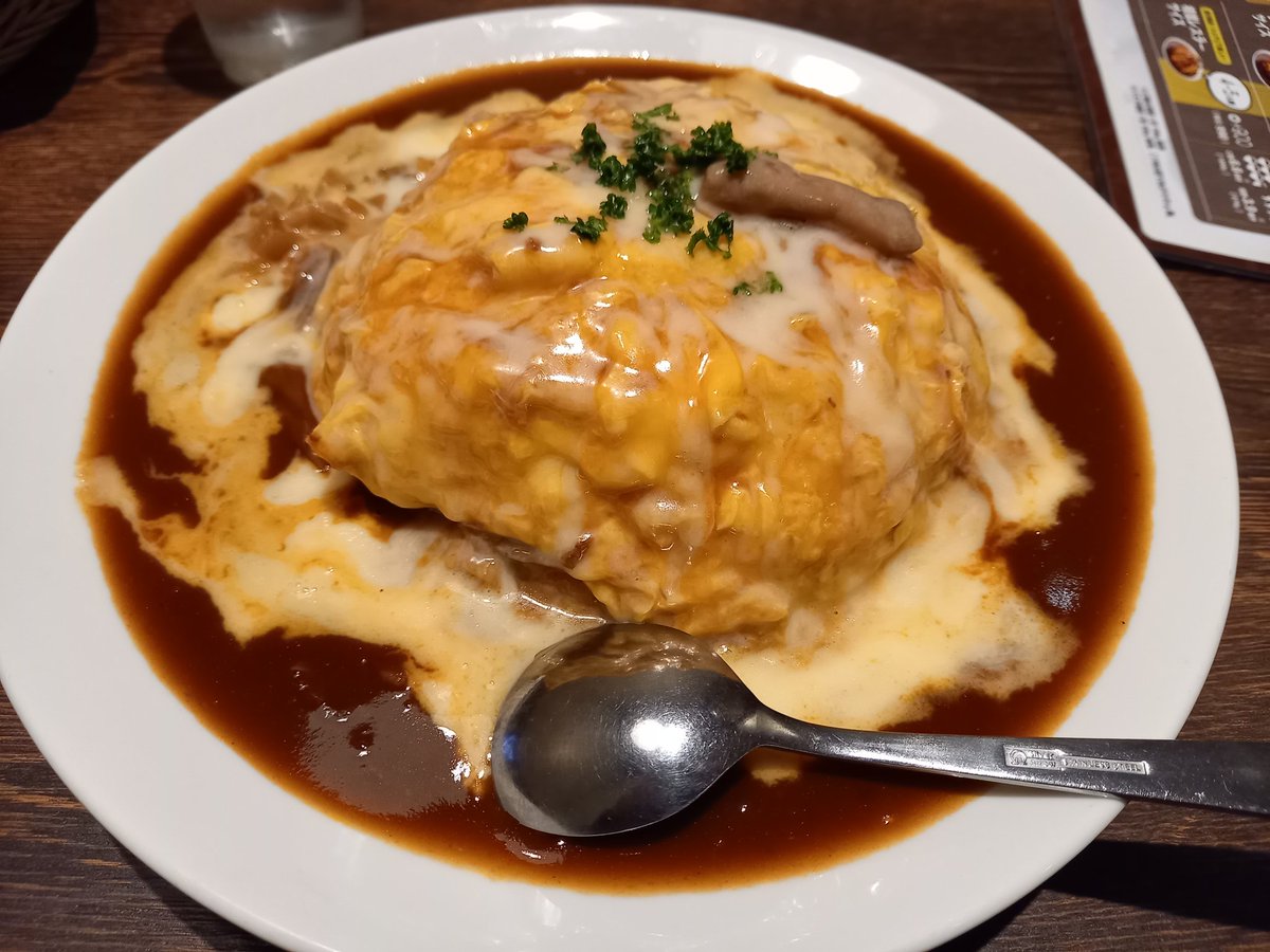 ヤバい大して腹減ってないのにご飯500gのオムライス注文してしまった…
👶ワカゲノイタリヤ 