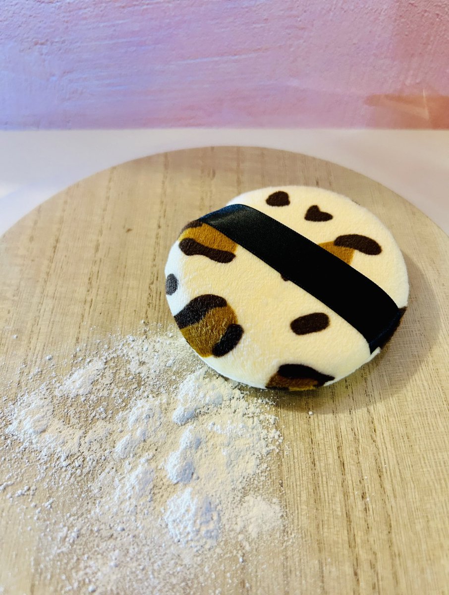 OhBIrresistible's tweet image. Our Leopard Is A Neutral Powder Puff expresses our love of nature and ease of use for our products. These puffs can be used with body products as well as makeup.
eternalwomenenterprises.org/product-page/l…
•
•
#QueenB #powderpuff #makeuppuff #powder #facepowder #bodypowder #makeuppowder #leopard