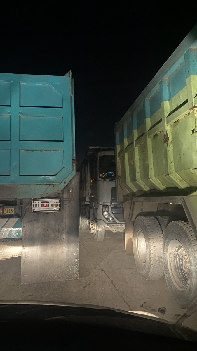 <a href="/hrdbacot/">HRD BACOT</a> Pulang kerja, Parung Panjang.

Dari kantor 18.00, sampai rumah 00.25 WIB.