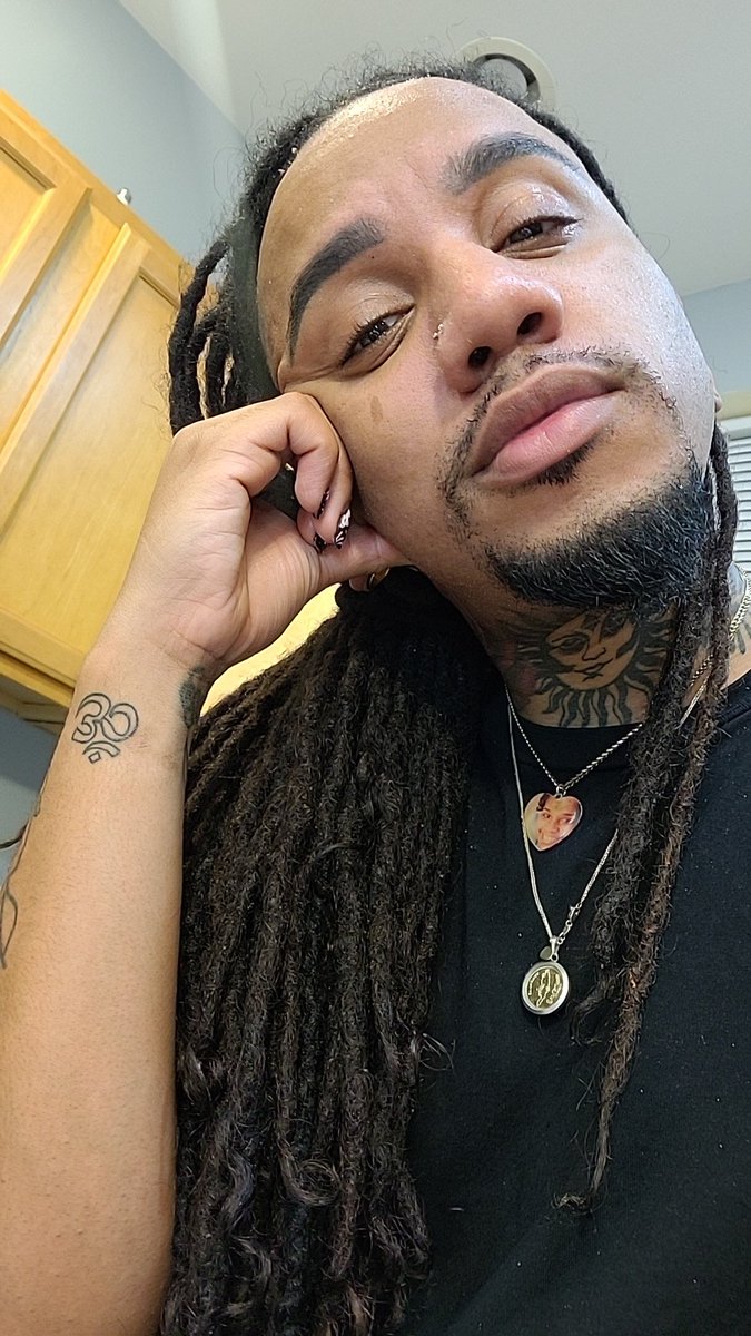 prettyflyAntwan's tweet photo. Bye https://t.co/RCxv7V0OhW