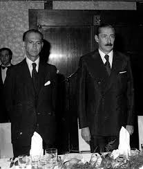 No es un Cambio. Es un regreso. 

#NuncaMas