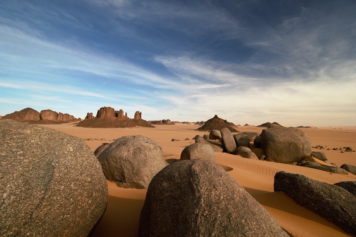 The Sahara Desert is home to the world's hottest recorded temperature. #SaharaDesert #Hot #TemperatureRecord