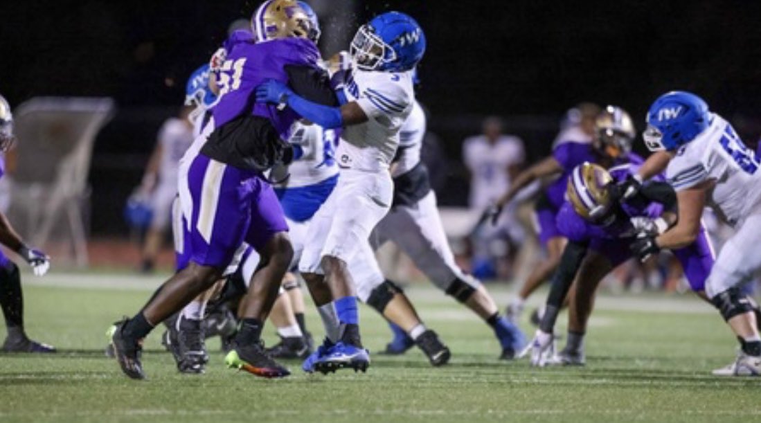 #AGTG AFTER A GREAT CONVERSATION WITH <a href="/Coach_IGray/">Isaiah Gray</a> I'M BLESSED TO RECEIVE MY FIRST OFFER FROM <a href="/ButlerGrizzlyFB/">BUCO Football</a> <a href="/TatejCoach/">Coach Jeff Tate</a> <a href="/SwampFoxesFB/">Ashley Ridge Football</a>