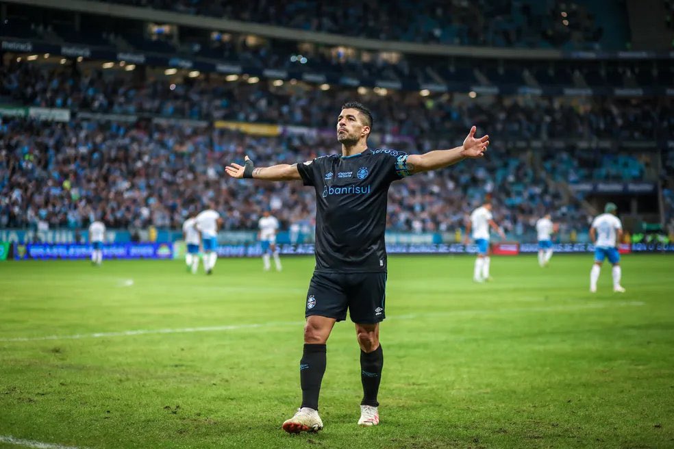 GOOOOOOOOL - Suaréz empata o jogo!