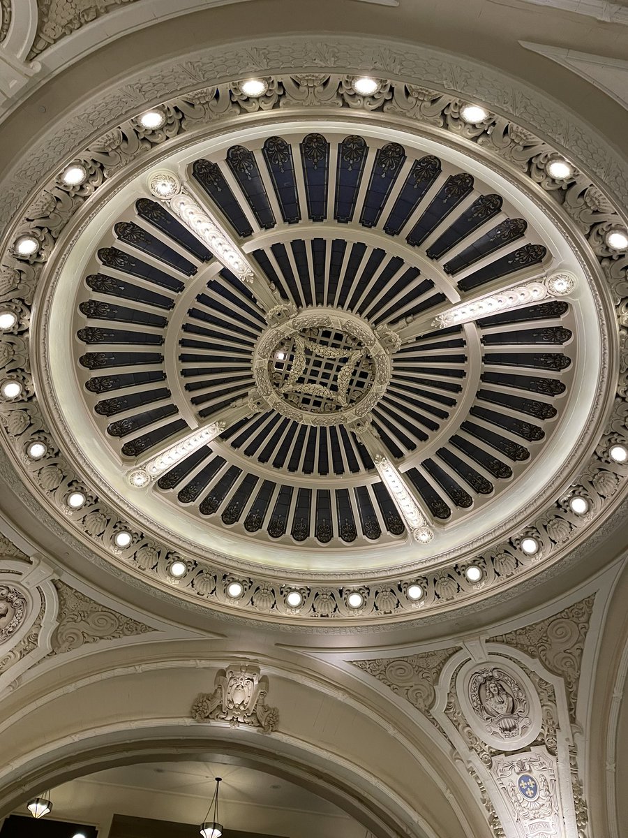 friedchicken3_'s tweet image. I’m like dj Khalid if he was a #wigger