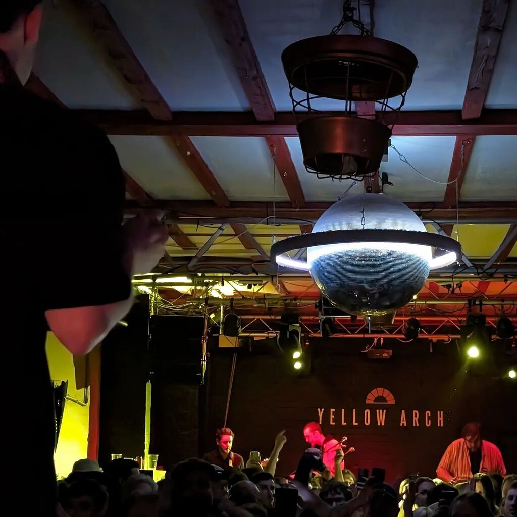 bobpullen's tweet image. Cracking gig this eve @antonyszmierek #viewfromtheafternoon #sheffield #gig #schoolnight 👏 instagr.am/p/CzcgBwDIcrL/