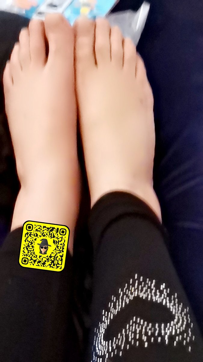 مين يحب 👅