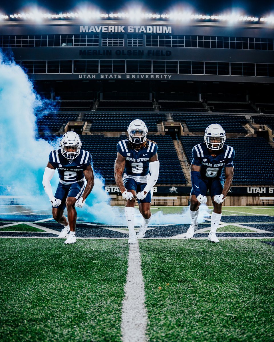 USUFootball's tweet photo. 𝙉𝙤 𝙋𝙡𝙖𝙘𝙚 𝙇𝙞𝙠𝙚 𝙃𝙤𝙢𝙚 🤘💙

#AggiesAllTheWay | @UNISWAG https://t.co/HcIwZhzbAc