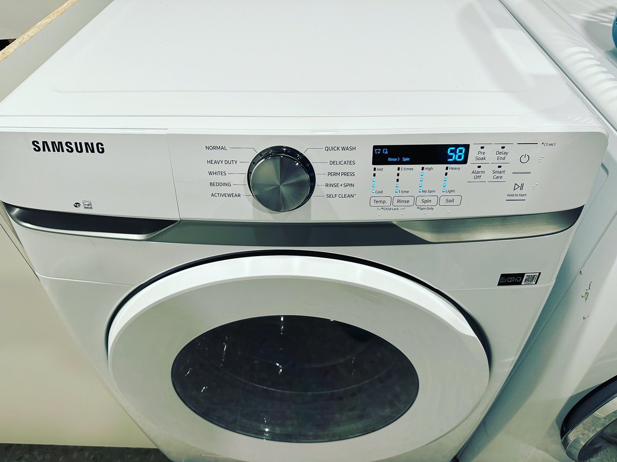 Adulting Thursday night = watching the new washing machine in action 🤦‍♂️