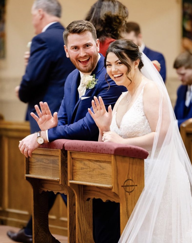 FitzyMoPena's tweet photo. Oh shit oh fuck wedding picture previews just dropped! https://t.co/I7h3P0JEjk