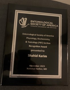 Shahid Karim (@theticklab) on Twitter photo Honored and very grateful to receive the <a href="/EntsocAmerica/">Entomological Society of America</a> <a href="/EsaPbt/">ESA PBT</a> recognition award. Research is a team effort, and this is a recognition of the amazing past and current members of my research team. Many thanks to all my collaborators for inspiring us. <a href="/USMArtsSciences/">USM Arts & Sciences</a> Honored and very grateful to receive the <a href="/EntsocAmerica/">Entomological Society of America</a> <a href="/EsaPbt/">ESA PBT</a> recognition award. Research is a team effort, and this is a recognition of the amazing past and current members of my research team. Many thanks to all my collaborators for inspiring us. <a href="/USMArtsSciences/">USM Arts & Sciences</a>