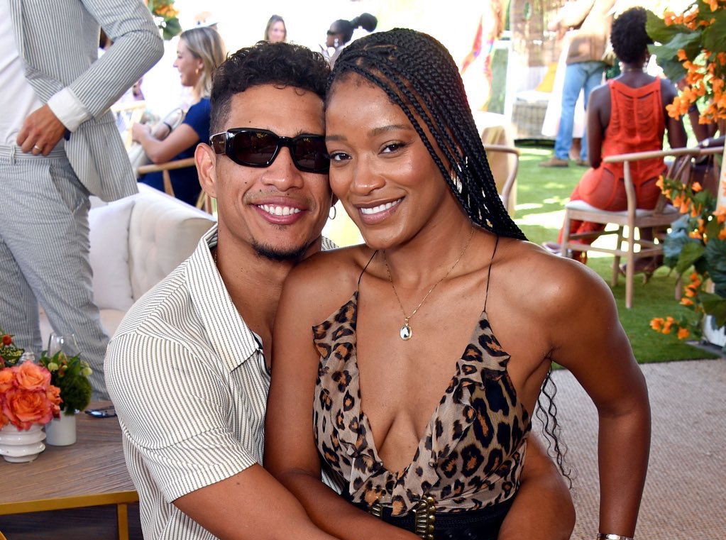 PopBase's tweet photo. Keke Palmer has filed a restraining order against ex Darius Jackson and is requesting full custody of their 8-month-old son. 

She alleges he has been physically violent to her, including an instance where he trespassed her home and threatened her before “lunging for her neck, striking her, throwing her over the couch and stealing her phone.” (via Us Weekly)