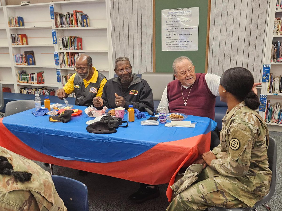 AamuRotc's tweet image. Dr. Cunningham from Chapman Middle School invited our cadre and cadets to attend the Veteran's Day Brunch held on November 9th, 2023. Cadets Jones, Wallace, Johnson, Berrien, Harris, Mendoza, Hill, and Hopkins had the privilege of attending this wonderful event.
#aamurotc