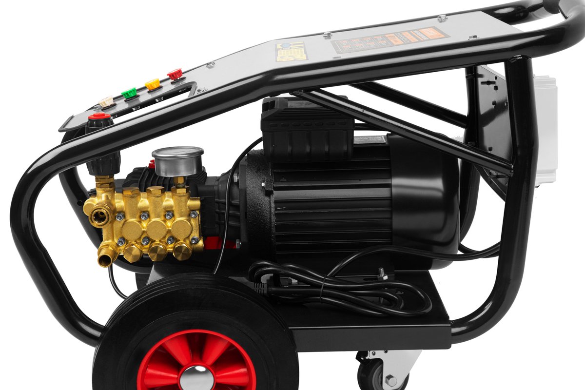 CNTECHO's tweet image. Get ready for a deep clean like never before with our cutting-edge washing machines. Say goodbye to dirt and grime for good! #DeepClean #RevolutionaryTechnology #CleanLiving