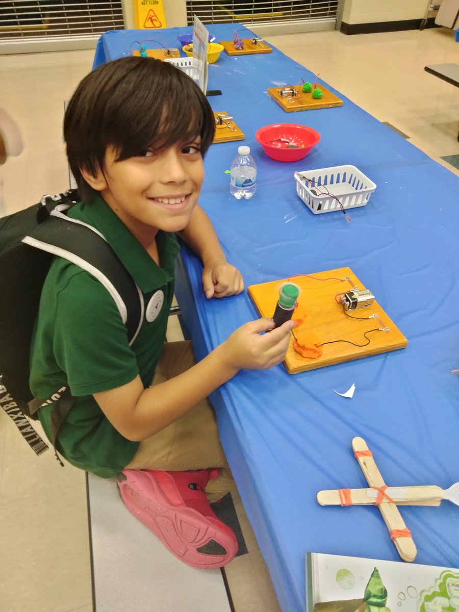 Señora Sanchez tweet media