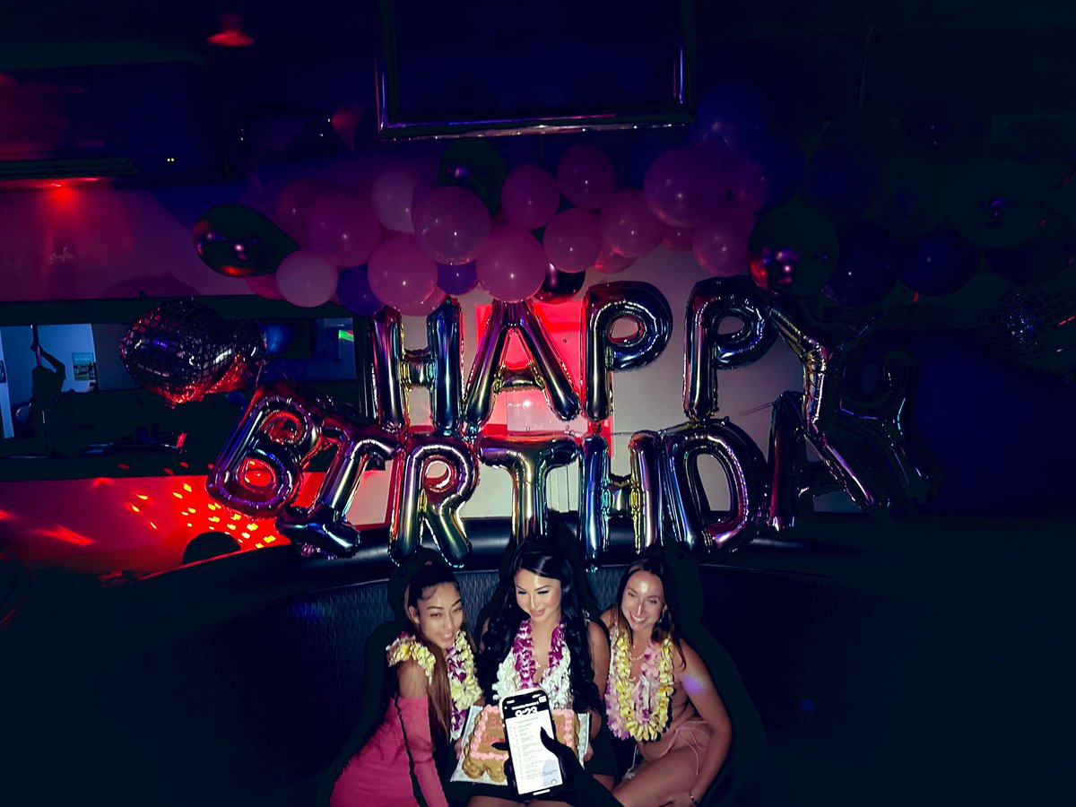 GodGivenGame's tweet photo. Happy Birthday to Dez,Anela,&amp; Stoney 
#Club939 #BottleGirls #HonoluluNightlife #MafiaHawaii https://t.co/G2Q9lr0ExW