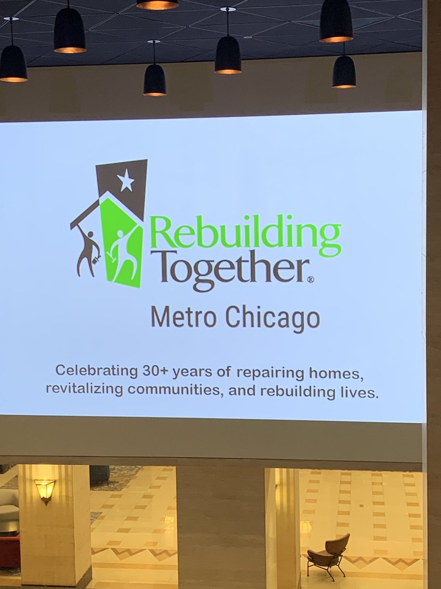 MGamino18's tweet image. ⁦@MidAmCarpenters⁩ ⁦⁦@RebldgTogthr⁩ were live at there celebrating 30 years helping the community #LOCAL10 ✊🏻🇺🇸