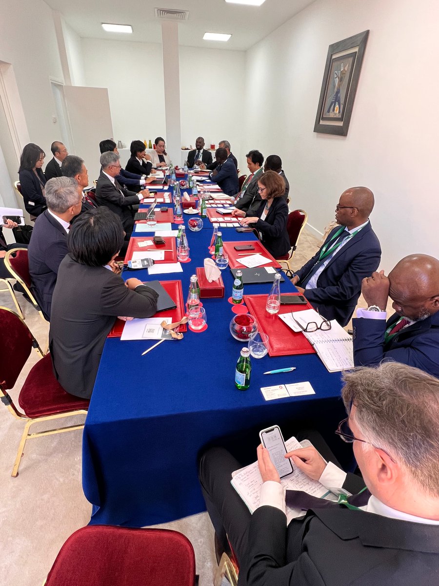 beth_dunford's tweet photo. At the #AfricaInvestmentForum, our #agriculture, human and social development team met with Japanese trading firms with a strong interest in #Africa. We thank #AfDB Executive Director Takaaki Nomoto for supporting the advancement of the Bank's #High5s priority areas. 
#FeedAfrica https://t.co/WvbF0IxFHx