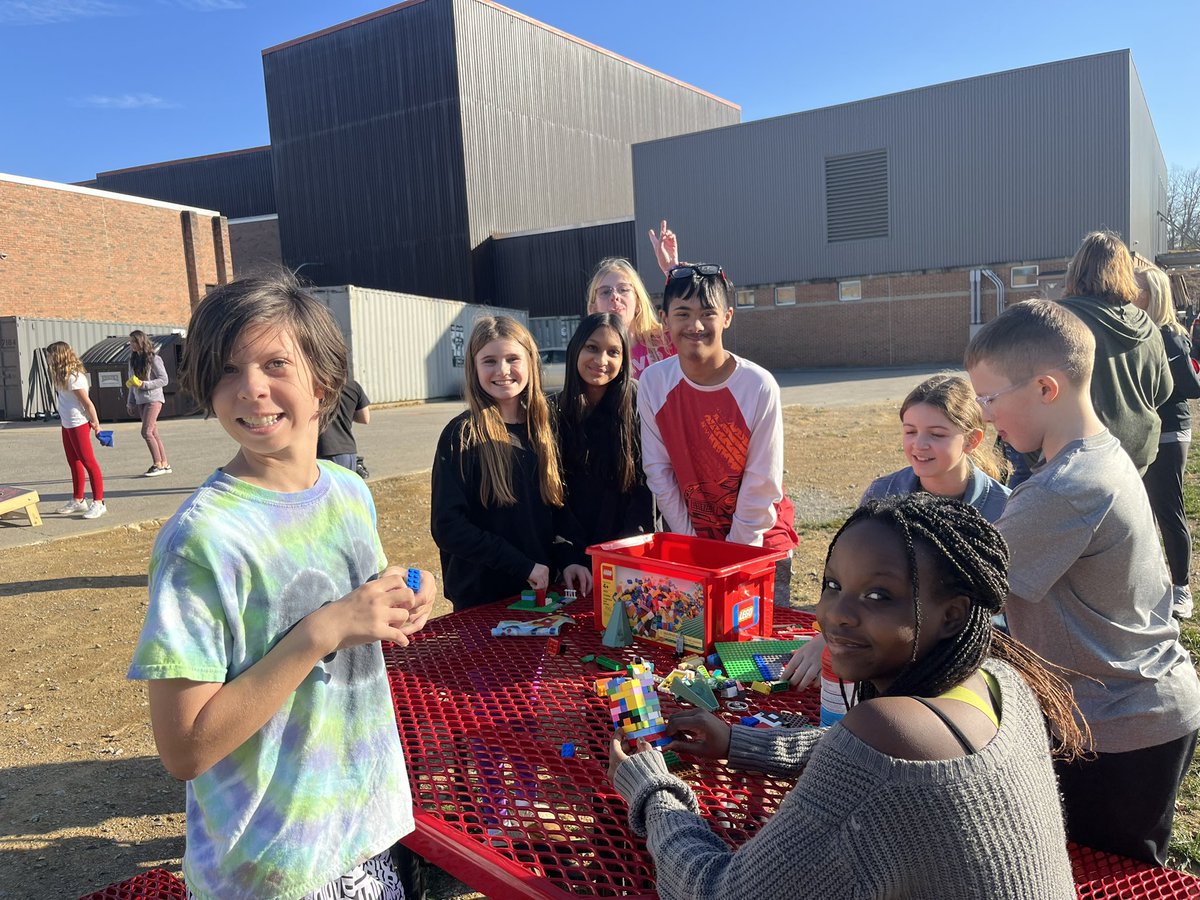 Sandy Gemmel tweet media