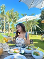 โลกนี้ไม่มีที่ยืนสำหรับคนอ่อนแอ งั้นไม่เป็นไรเรานั่งก็ได้ เราเก่ง