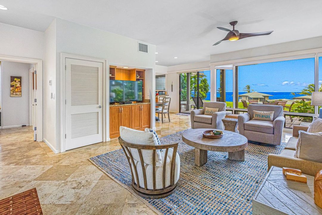 HawaiiLife's tweet photo. Just listed by Jeremy Stice, R(B) is 500 Bay Dr #12G4 in Kapalua, Maui, for $1,625,000.
https://t.co/duNM3iA37K
Kapalua Bay Villas 12G4 is a recently remodeled ('21) 1bd./1ba. ocean view residence set in a tranquil setting. Tap the link for details.
#HawaiiLife #Kapalua #Maui https://t.co/z8JzsQiynP