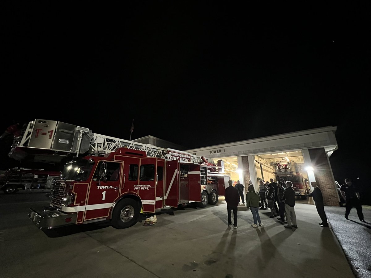 MikeParks1984's tweet image. It’s @HFDVA Night at Harrisonburg Citizen Academy! Thanks to Chief Tobia and the incredible HFD team for showing us around Station 1 and talking about some of the many responsibilities the department has in The Friendly City!