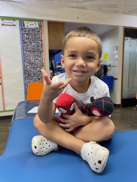 Jo'Angel showed us his Spider-Men and his cool web hands!

#SpiderMan #Smile #DentistForKids #AlligatorDental #seguinTx #WeMakeKidsSmile