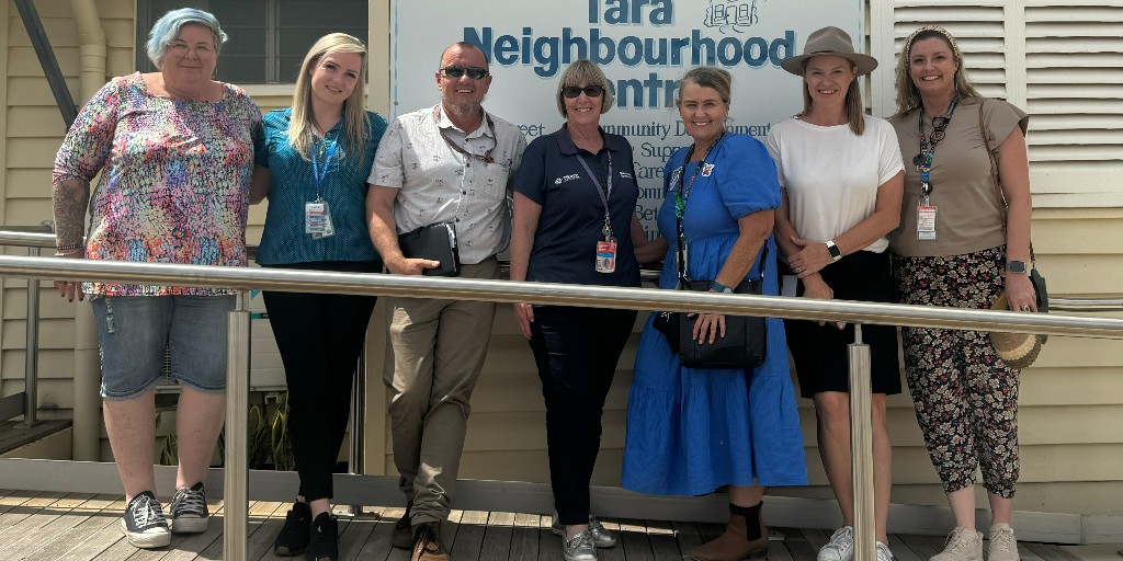 The recent 🔥 have significantly impacted our communities on the Western Downs. 

In Tara our mental health team 📷 have provided much-needed support to the bushfire recovery hub. We 🙏 the team for their care &amp; listening ear for those in need as part of the recovery efforts.