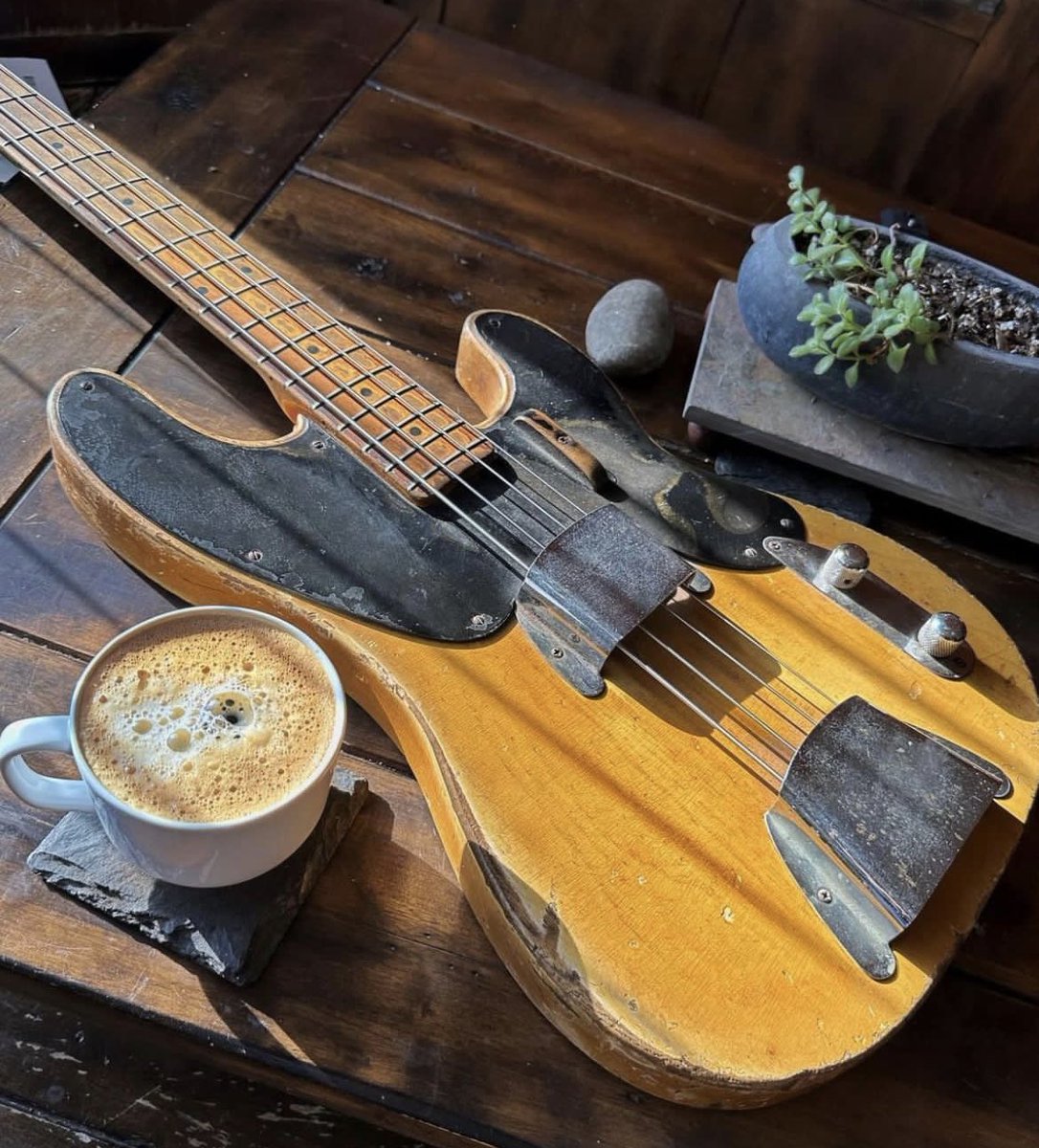 A great way to start your day with a cup of coffee and a 1952 Fender P-Bass. @martyobrien