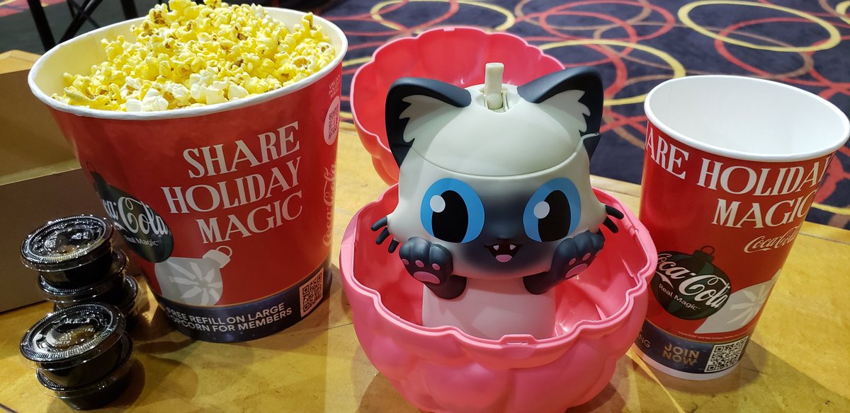 bampac29's tweet photo. Yup #TheMarvels was a BLAST of fun! Everything ud expect from a #MarvelStudios movie. That scene with all the #FlerKittens priceless! That ending & post credit scene WOW!!! YEESSSS!! the future of #MCU NO signs of slowing down #DolbyCinema #CaptainMarvel #MsMarvel #MonicaRambeau https://t.co/VEnKQJctXf
