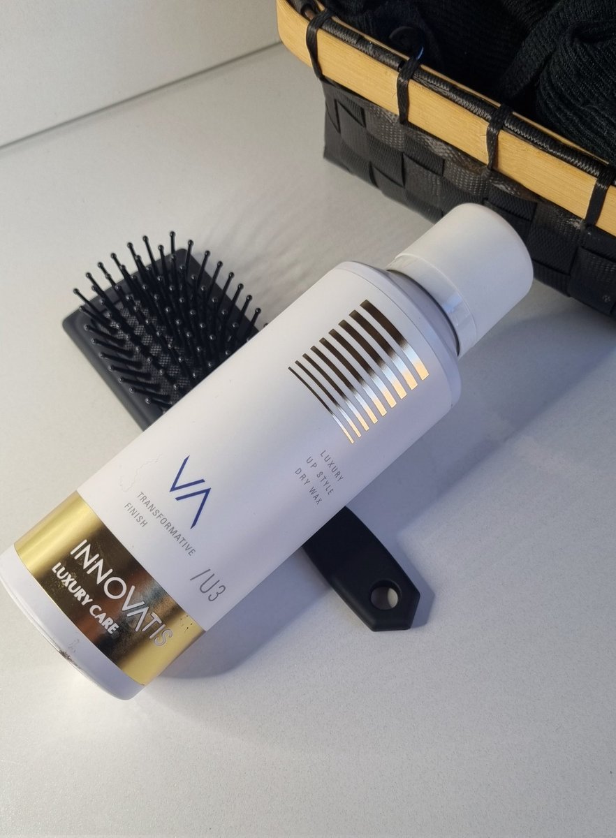 b_shadya's tweet photo. @innovatisgroup @monvanityideal 

Le Dry Wax est une cire en spray pour une fixation immédiate et une tenue longue durée. Sa formulation unique en spray simplifie son application et permet de soulever les racines plus facilement apportant ainsi de la texture aux cheveux. 
#hair https://t.co/gM0iwzc6RV