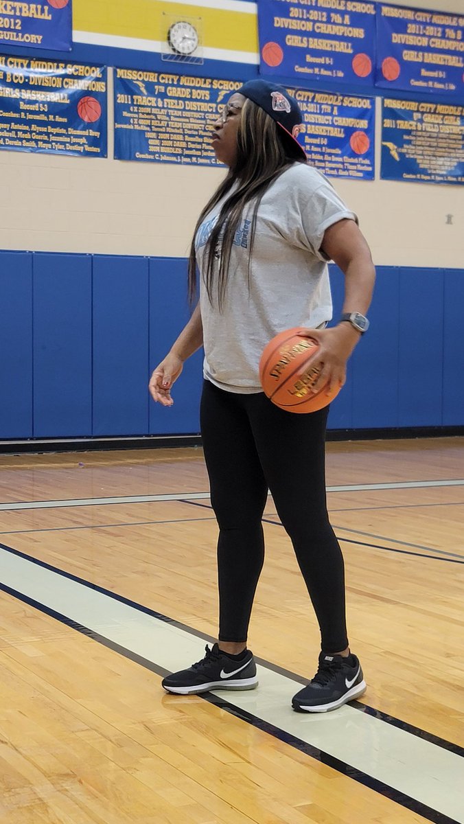 What an honor &amp; privilege to have THE WNBA GOAT Cynthia Cooper speak to our bball girls today! They were in awe! #LegendsGroomLegends <a href="/AllDecade14/">Cynthia Cooper</a>