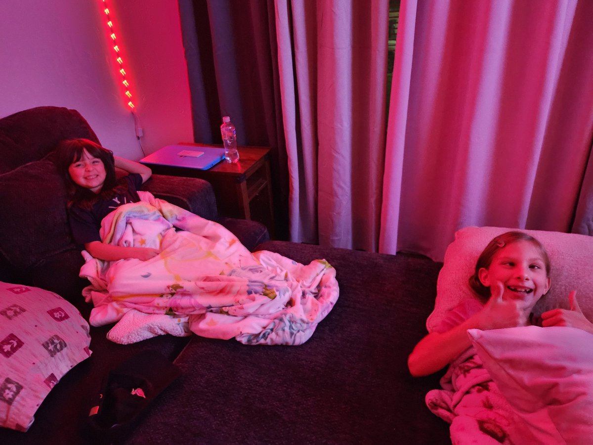 ChristyMomaha's tweet image. It's popcorn, movies and a Big Sleepover on the Big Couch
🍿🖥😴
When Mom &amp;amp; Dad are away it's Nan's rules 😉
#familyfun 
#familyfirst
#makingmemories