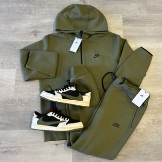 Sneaker Sapphire (@sneakersapphire) on Twitter photo 