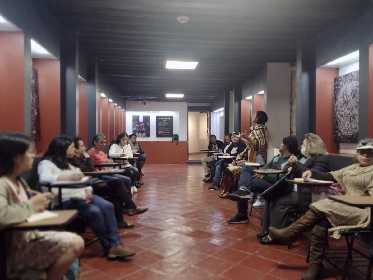 #Entérate | Dio inicio el seminario “Lenguas Indígenas en la actualidad”, con el objetivo de reflexionar sobre la cultura, cosmovisión y resistencia de las lenguas que mantienen vivas a diversas comunidades en México y alrededor del mundo.

#CapacitaciónCultural
#ElPoderDeServir