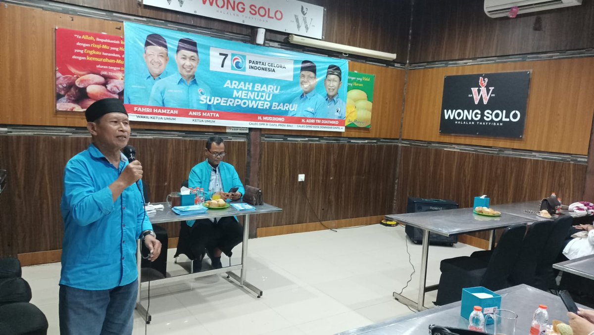 gelorabali's tweet photo. "Hidup Lebih Bermakna, Jika Bermanfaat Bagi Orang Lain"
#HTriDjatmiko #HTurmudi #PartaiGelora #Bali #KotaDenpasar https://t.co/X7g4vsRrNX