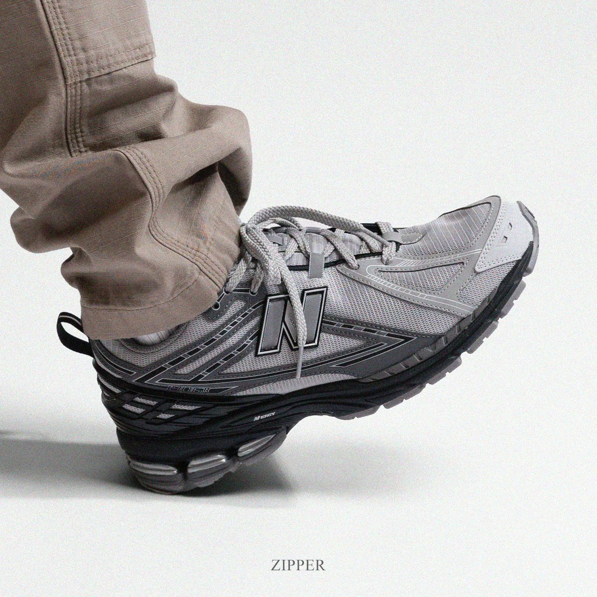 国内 11/17 発売】 New Balance M1906 RHA “Grey/Black
