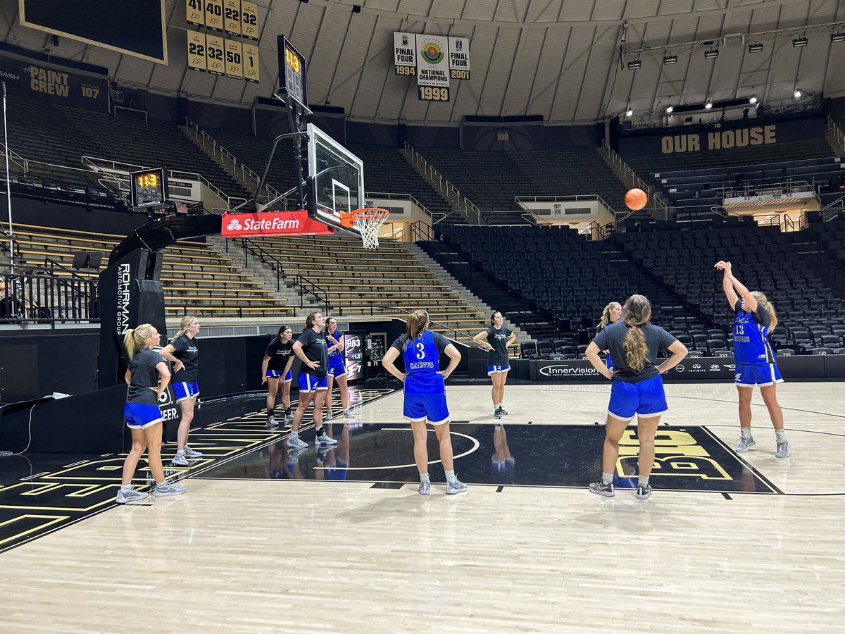 TMWBasketball's tweet photo. We are on the road for the season opener 👀Thanks @purduewbb for letting us stop in and practice. Good luck this season‼️🏀 https://t.co/tBnqmbHS2E
